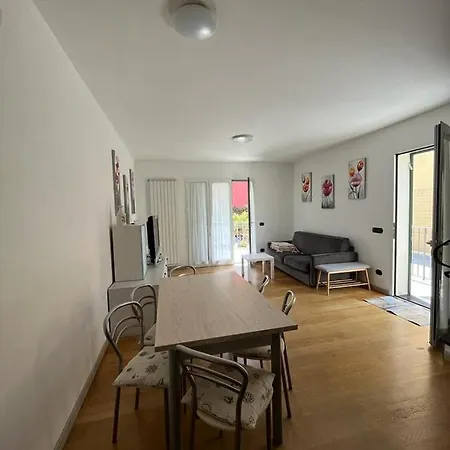 Chery Apartman Riva Ligure
