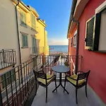 Apartamento Chéry Riva Ligure