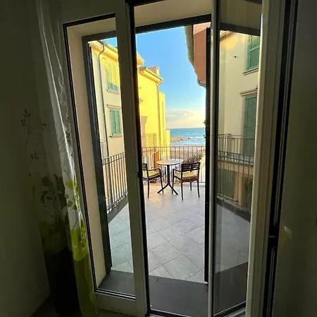 Chery Lejlighed Riva Ligure