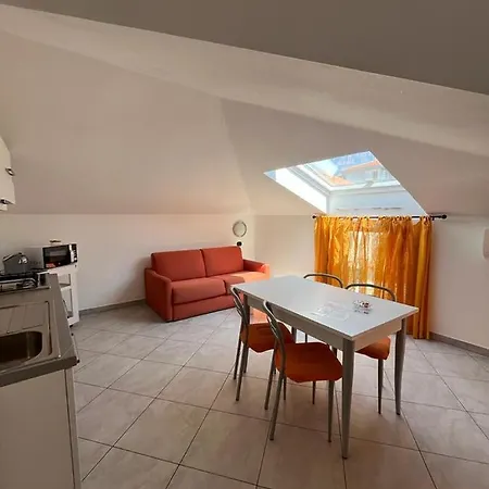 Chéry Appartamento Riva Ligure